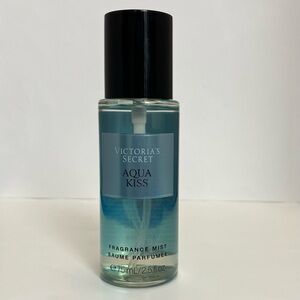 NEW Victoria's Secret Aqua Kiss Fragrance Mist 2.5fl.oz.